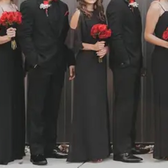 Formal dress - Picture 2 of 2